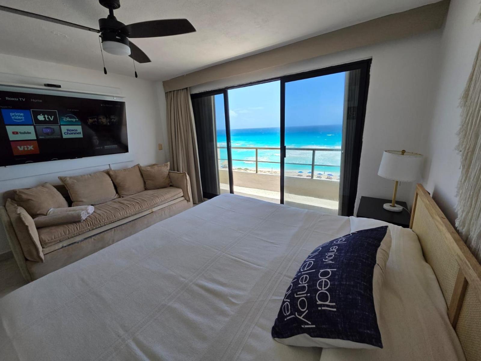 Perfect Vacation Getaway,Ocean View,Wifi, Beach Cancún Buitenkant foto
